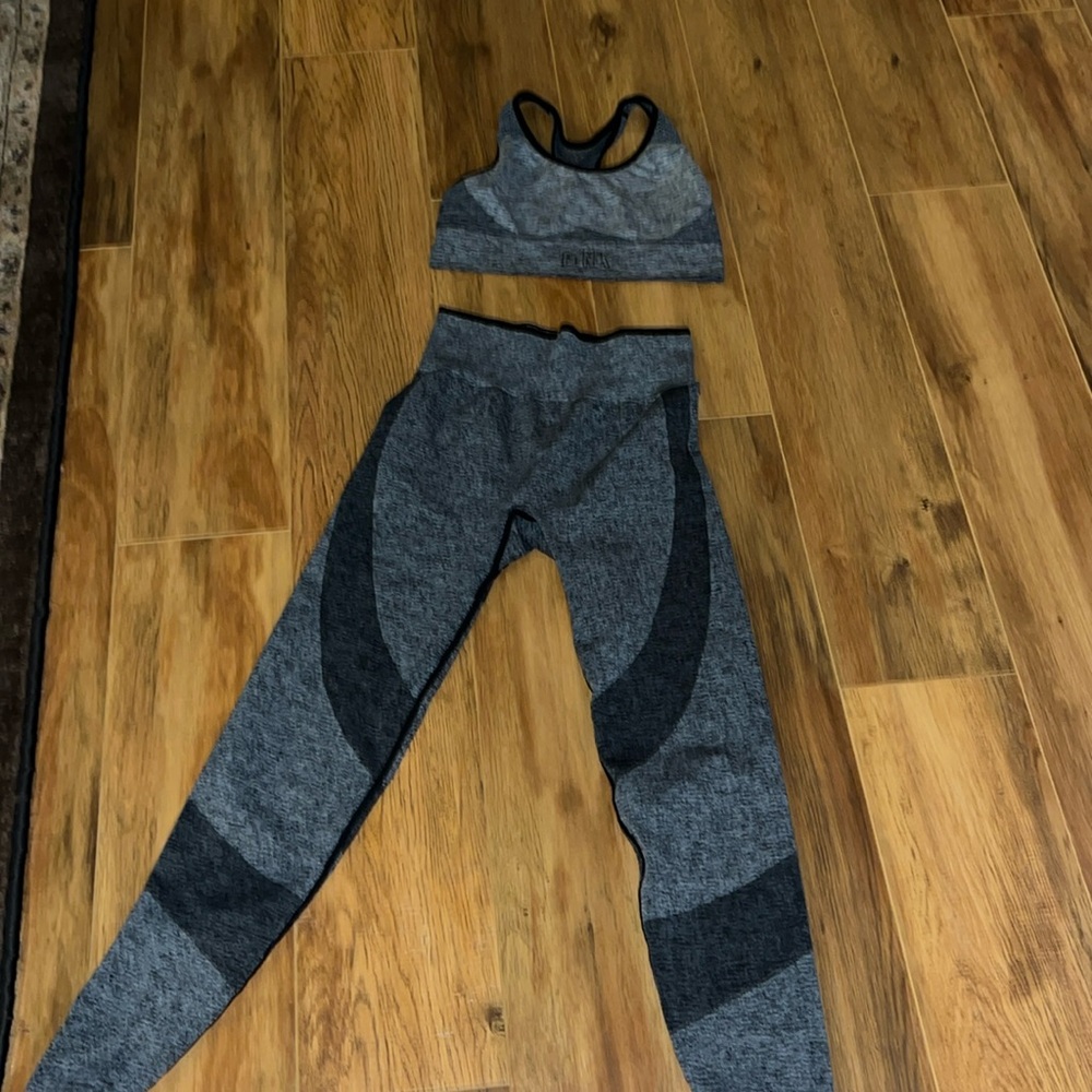 VS Pink Sport Sports Bra and Leggings Set- size small